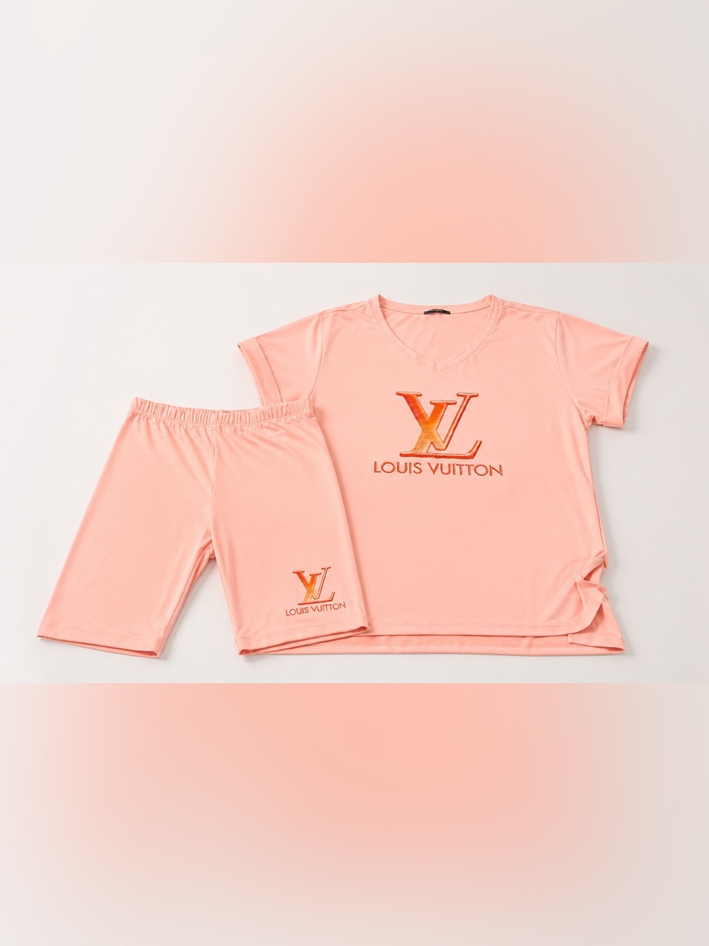 Pink Graphic Plus Size Logo Set